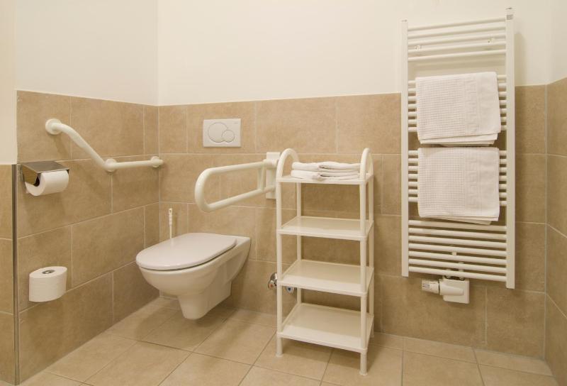 Double Room - Disability Access image 4