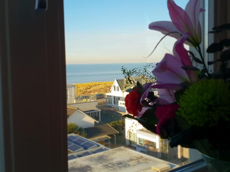 Superior Apartment image 2
