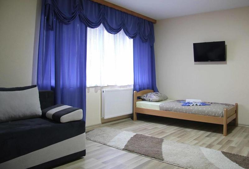 Deluxe Quadruple Room image 4