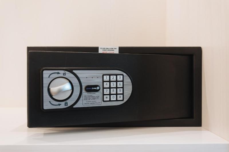 Deluxe Apartment image 2