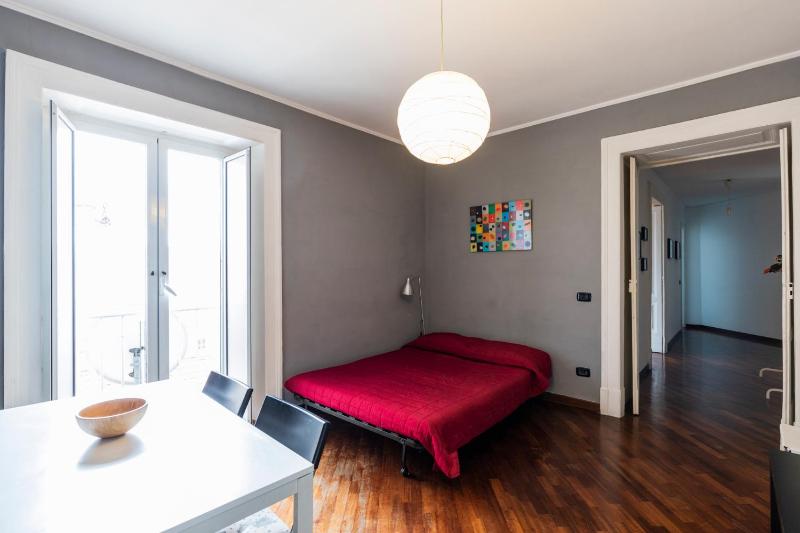 One-Bedroom Apartment image 3