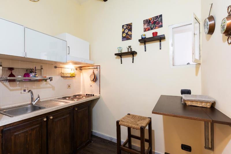 One-Bedroom Apartment image 2