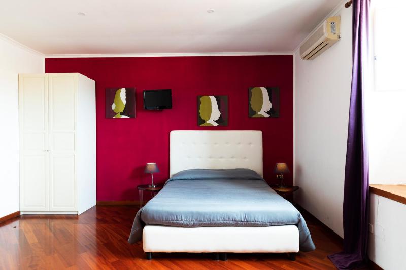 Quadruple Room image 2