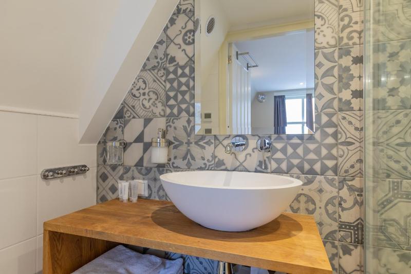 Double Room with Garden View image 3