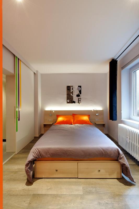 One-Bedroom Apartment image 3