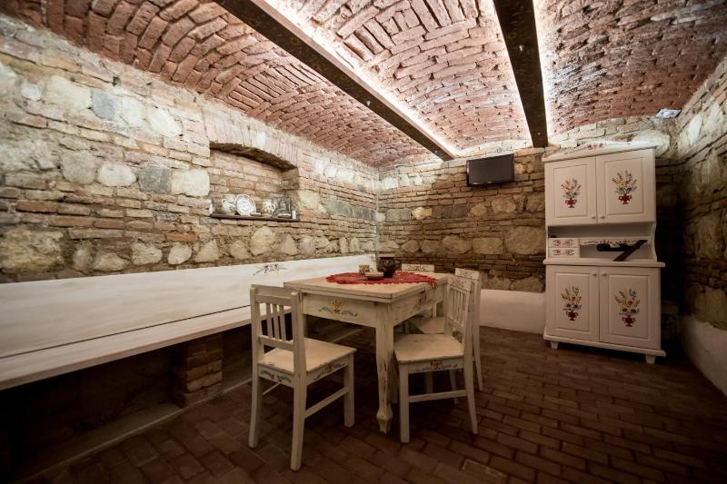 Vila Nicopole Art & Wine - image 3