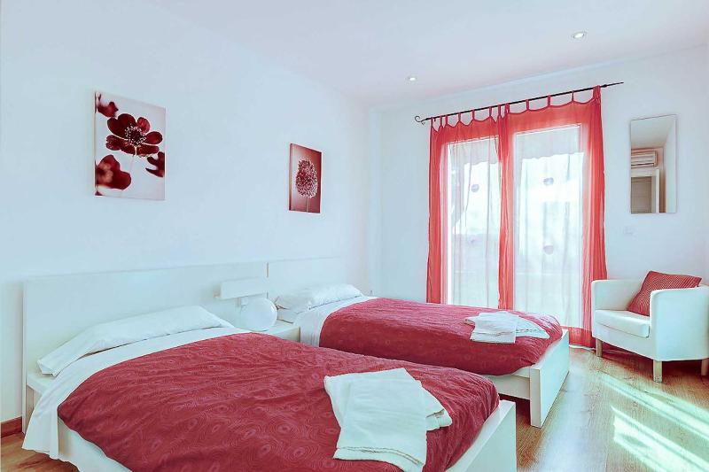 Three-Bedroom Villa image 4