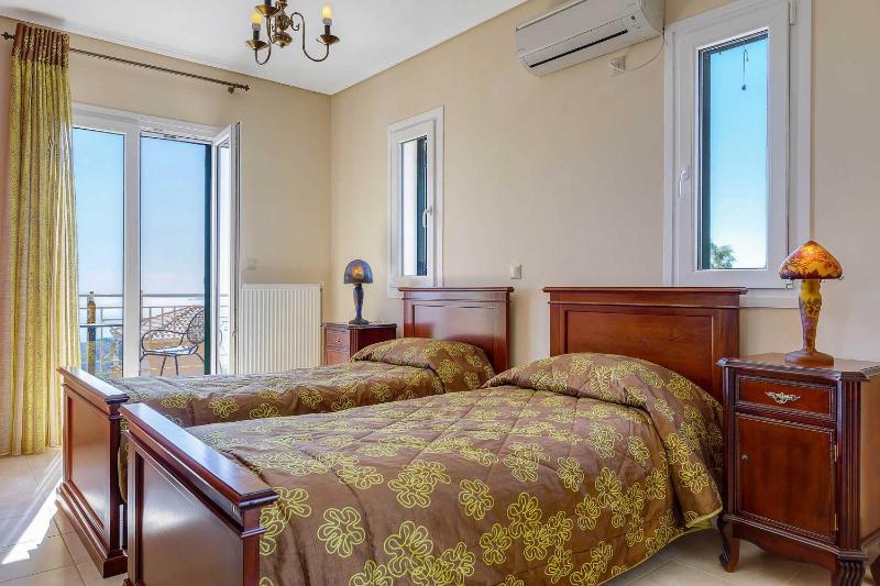 Villa Kalithea - image 8