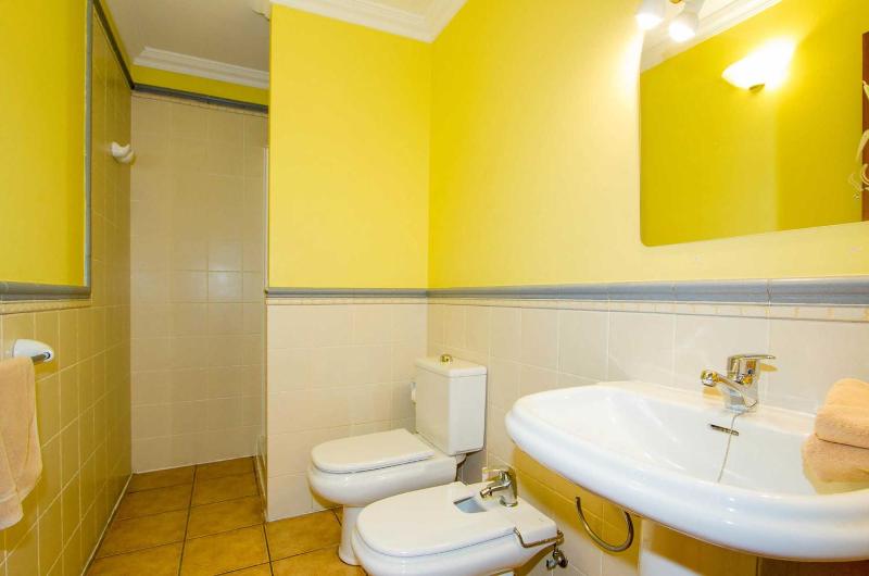 Five-Bedroom Villa image 2