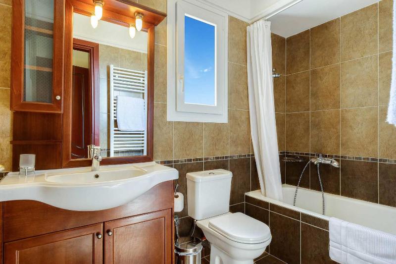 Villa Argostoli Bay - image 16