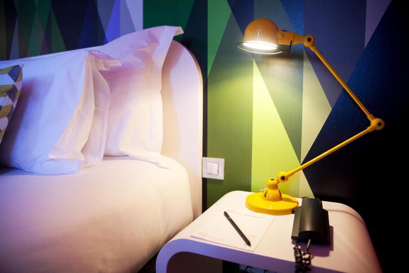 Internacional Design Hotel - image 14