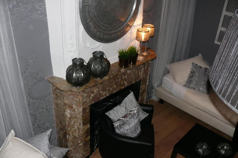 Marrakesh Twin Room image 4