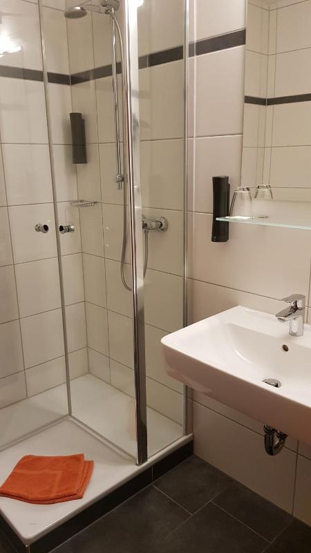 Double Room (1-2 persons non smoking) image 2
