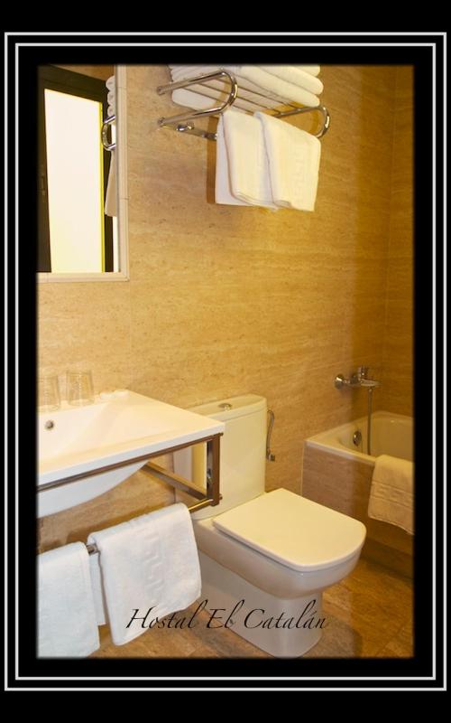 Hostal El Catalán - image 8