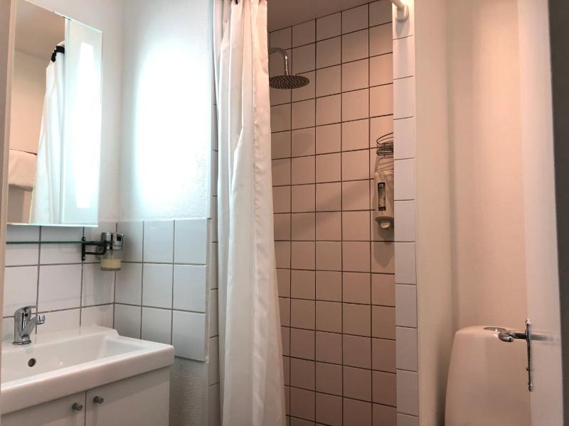 Deluxe Double or Twin Room with Balcony image 2