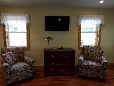 Deluxe Quadruple Room image 4