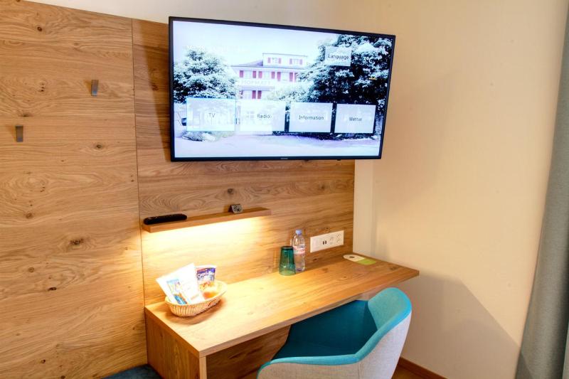 Single Room (gratis car parking) image 4