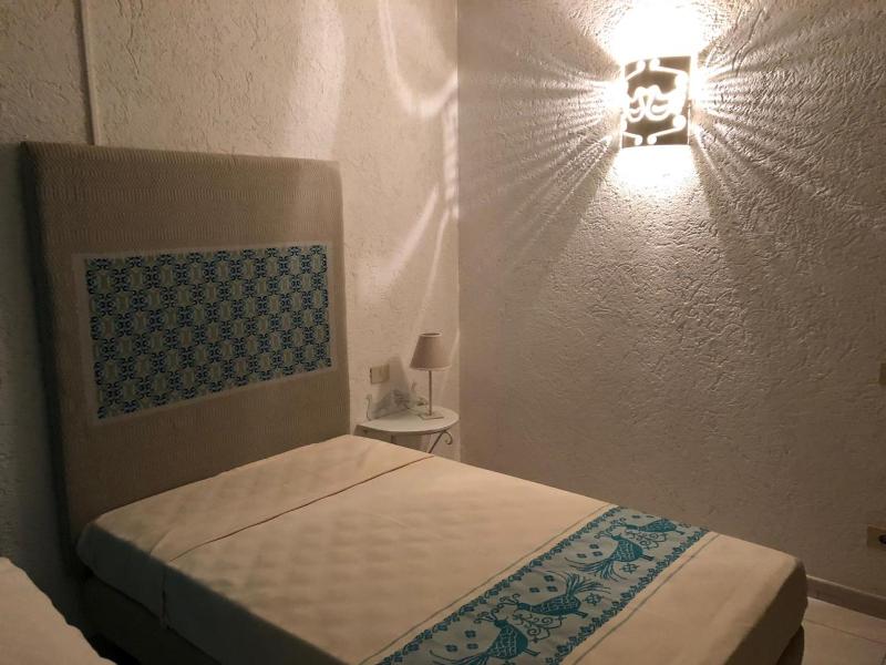 Single Room image 4
