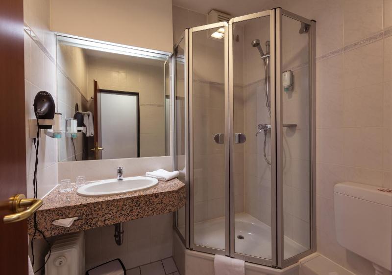 Superior Double Room SensAll image 2
