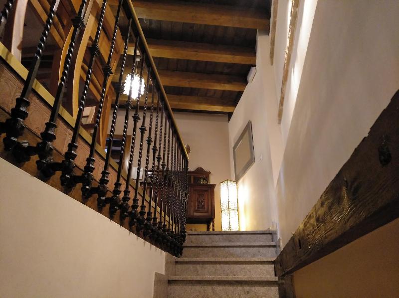 Apto La Casa Del Grial - CON PARKING GRATIS - image 11