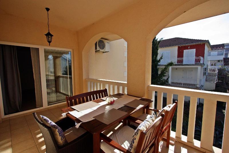 Apartments Mara - image 9