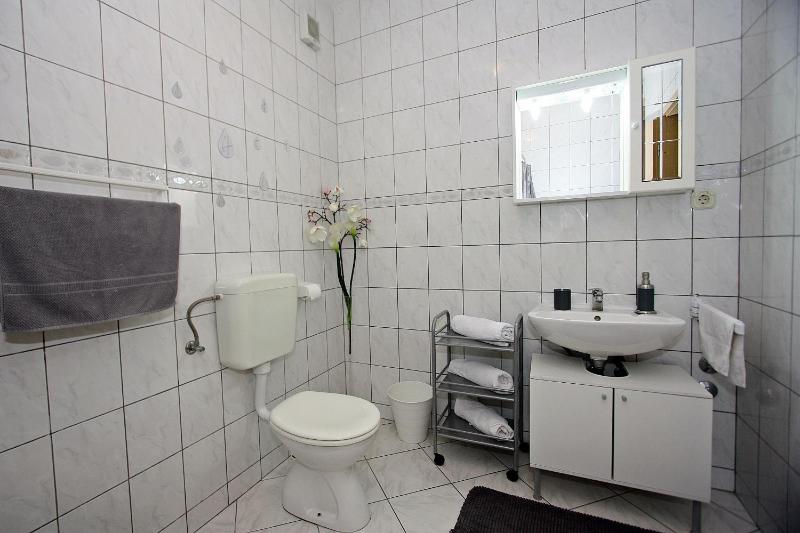 Apartments Mara - image 18