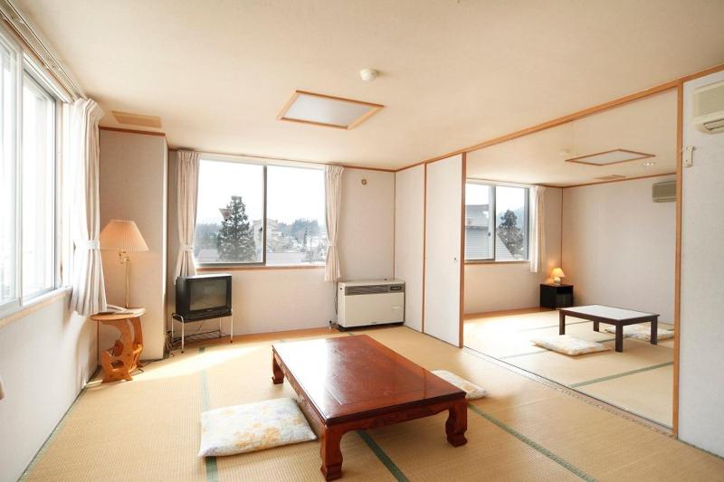 Japanese-Style Room image 1