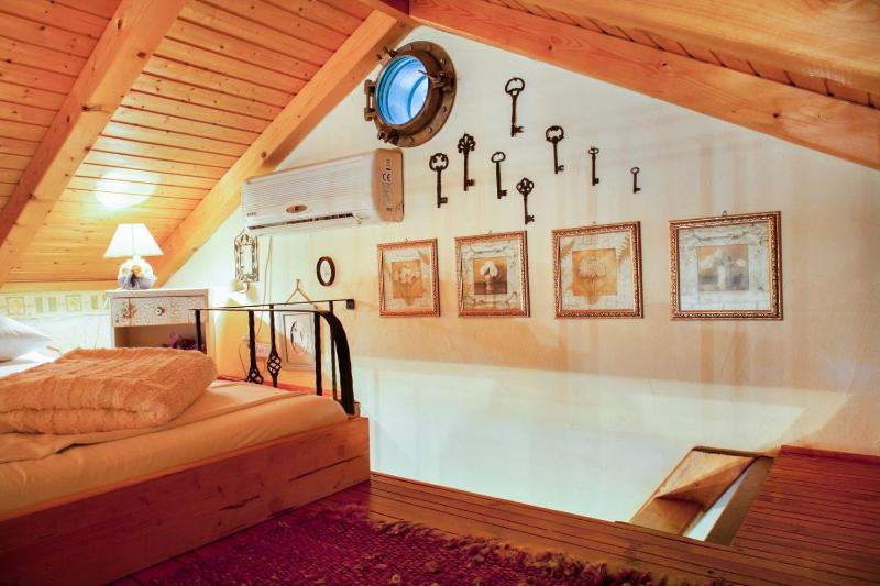 Holiday house Jano in Makarska jacuzzi - image 8
