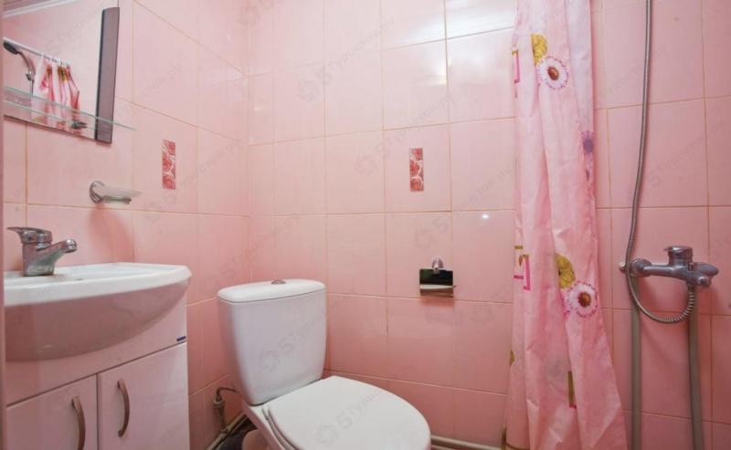 Quadruple Room with Bathroom image 2