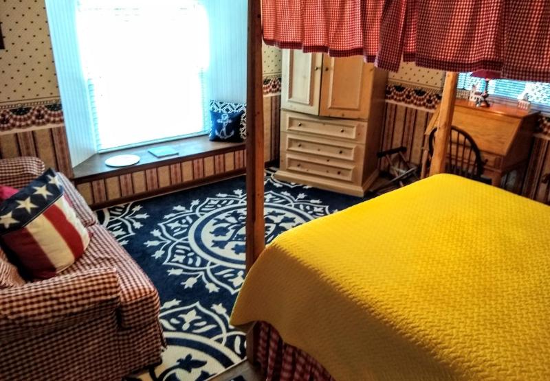 Quadruple Room image 4
