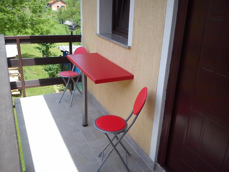 Studio Apartment image 3
