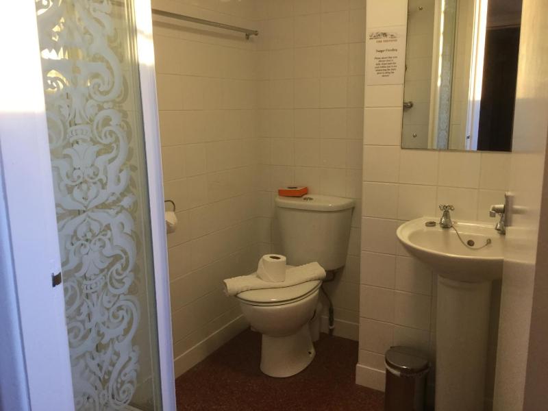 Rear-Facing Double Room image 1