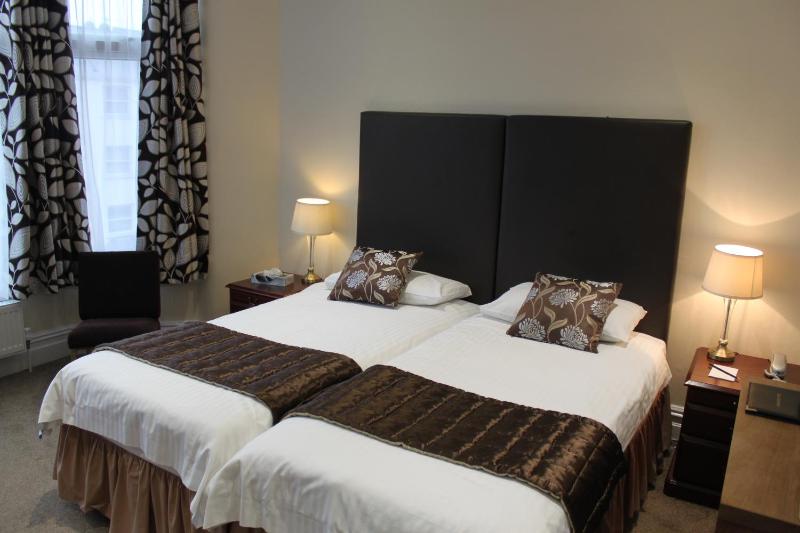 Superior Double or Twin Room image 2