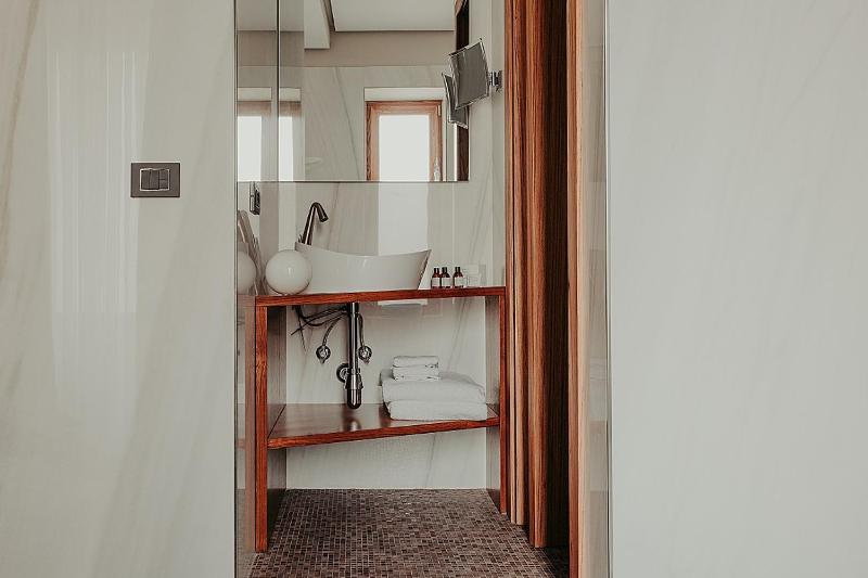 Junior Suite with Private Pool image 4