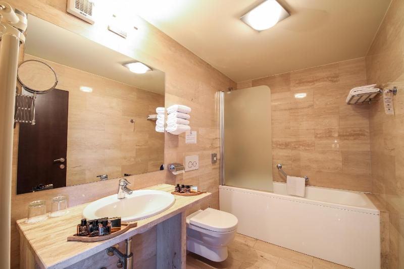 Superior Double or Twin Room image 1