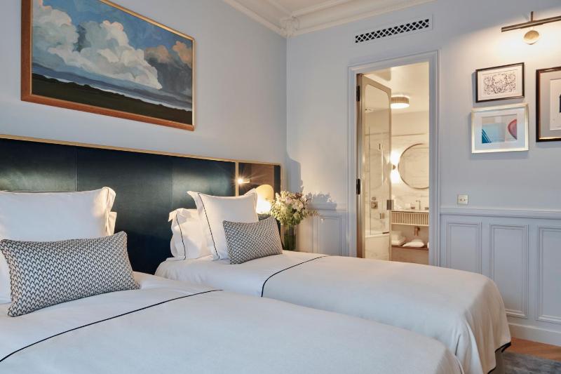Superior Double Room image 1