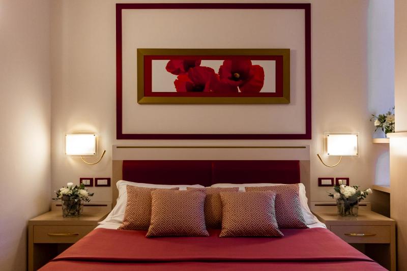 Standard Double or Twin Room image 3