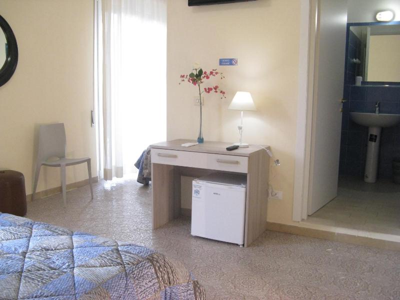 Superior Quadruple Room image 2