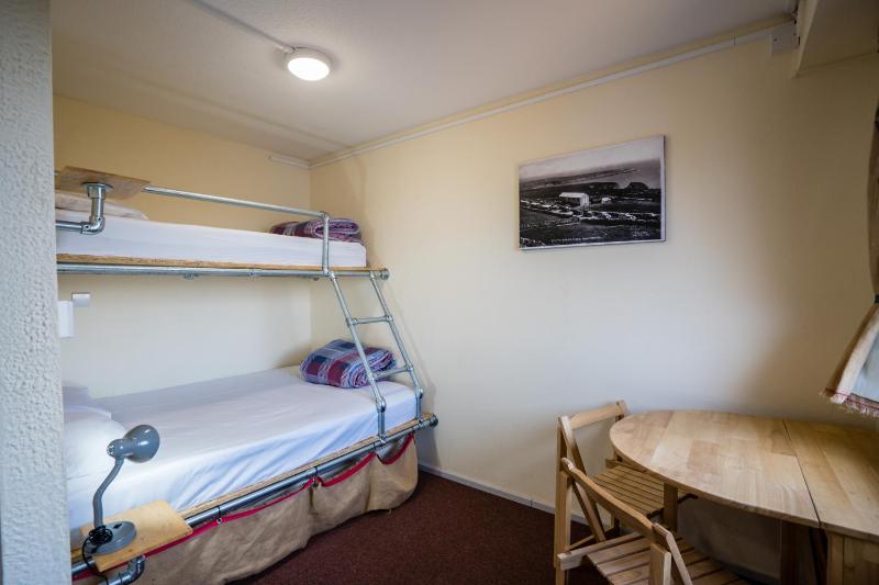 Mixed Dormitory Room image 1