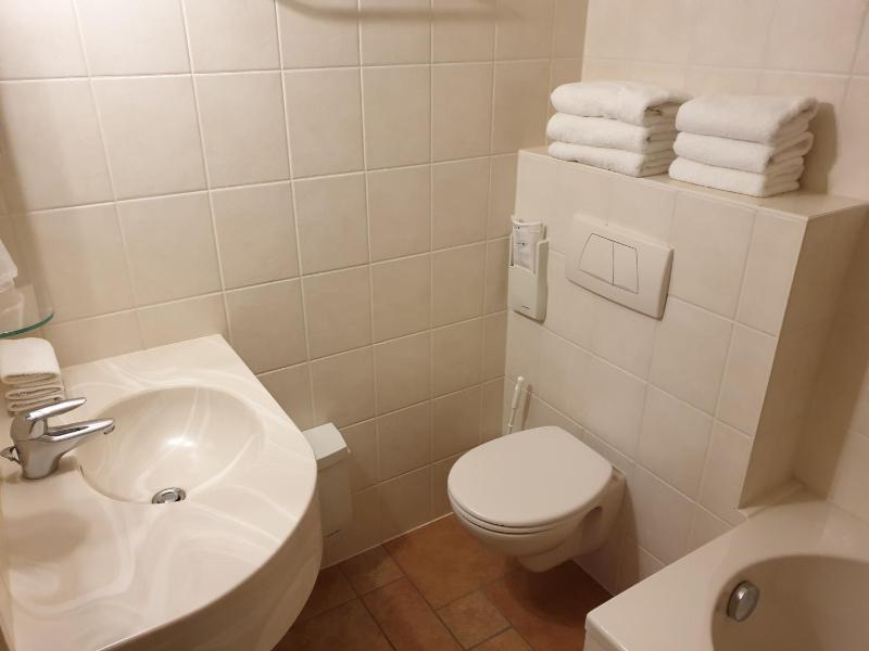Triple Room with Bath image 2