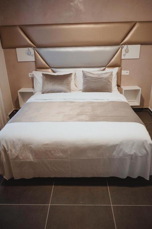 Hôtel onyx expo - image 16