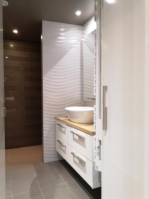 Beautiful duplex in the center of Paris - image 12