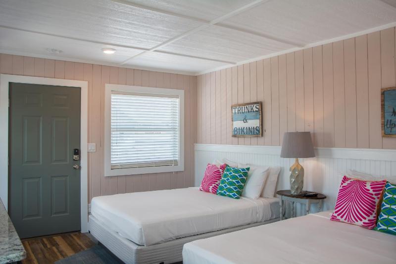 See Sea Motel - image 50