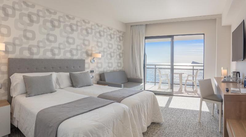 Twin Room with Sea View and Terrace image 1