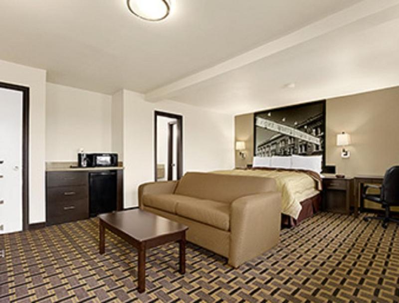 King Studio Suite - Non-Smoking image 4