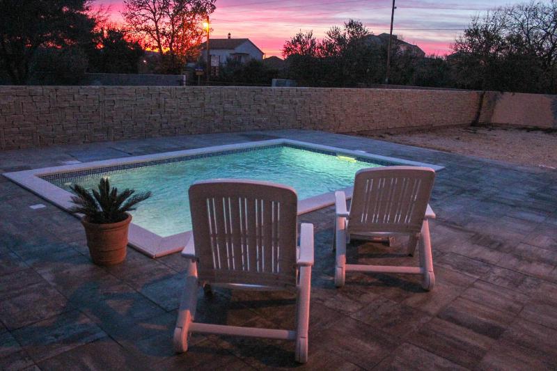 Apartment with Pool View  image 3