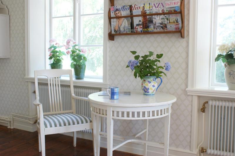 Three-Bedroom House image 3