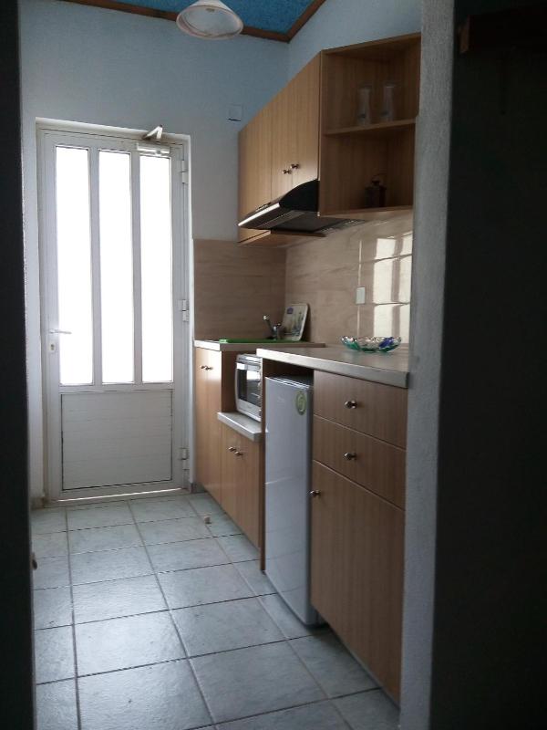 Double Room with Balcony and Sea View image 2