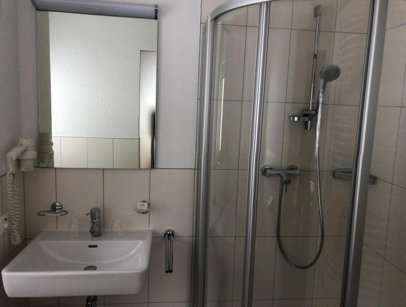 Comfort Triple Room with Shower image 2