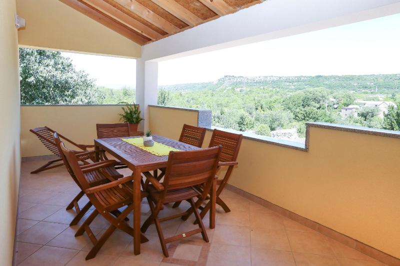 Three-Bedroom Holiday Home  image 3
